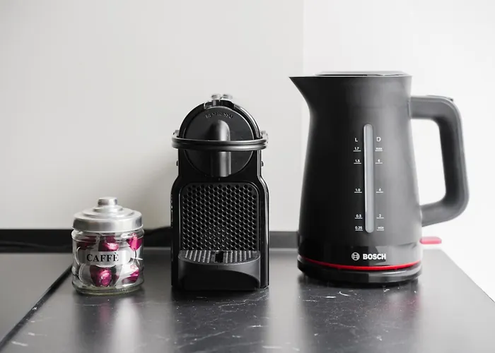 Modern In Isola-garibaldi *