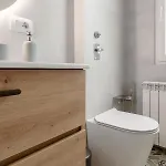 Modern In Isola-garibaldi Apartment