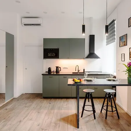 Apartment Modern In Isola-garibaldi *